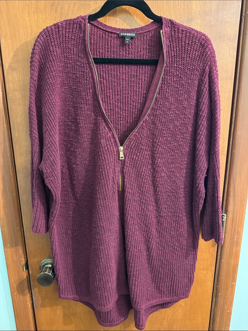 Express Women's Half Zip-Front V-Neck 100% cotton Sweater in Burgundy